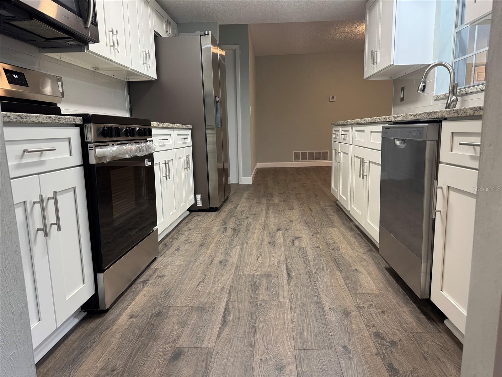 Image 3 of 31 For 1643 Jacobs Road