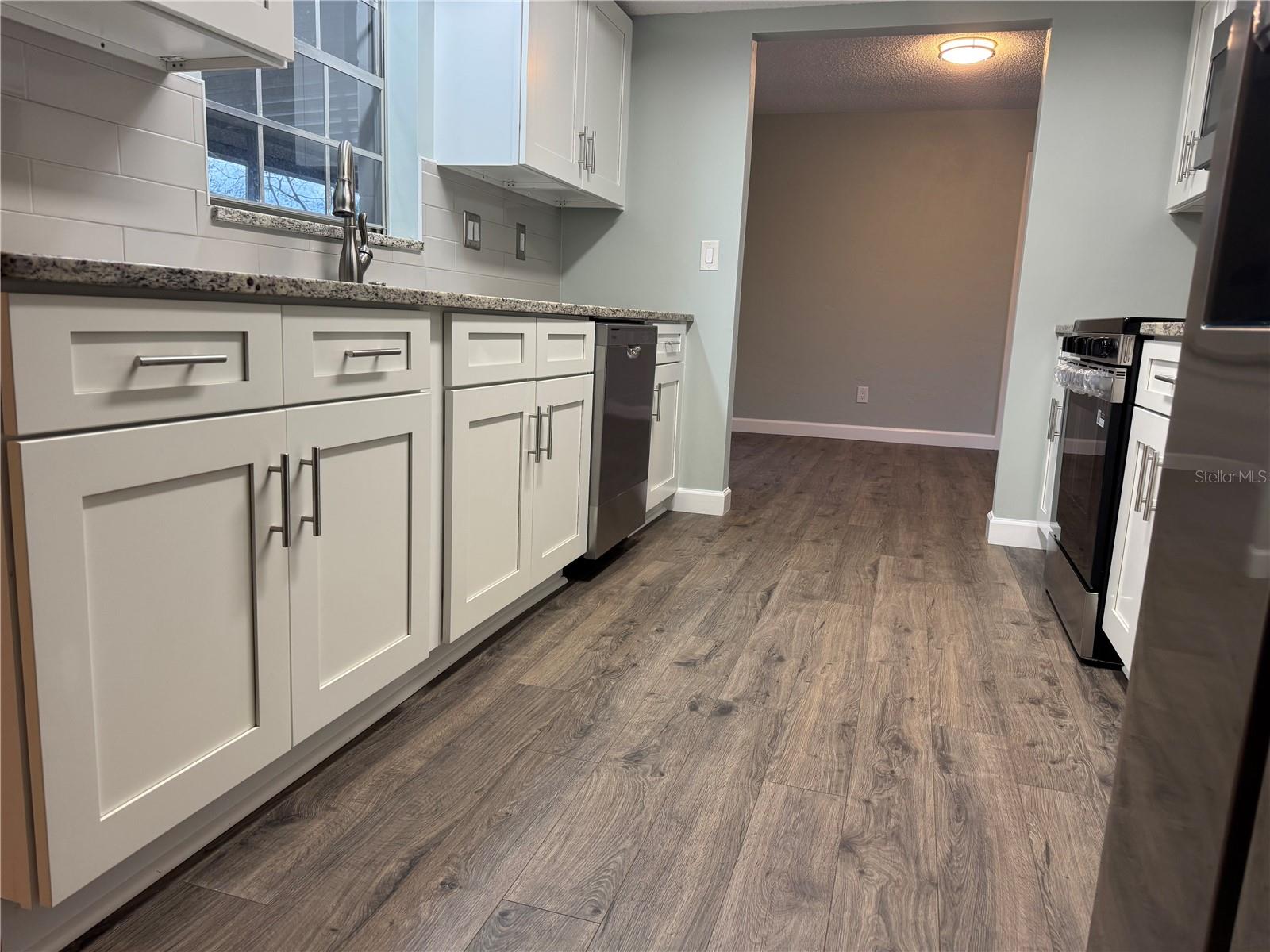 Image 4 of 31 For 1643 Jacobs Road