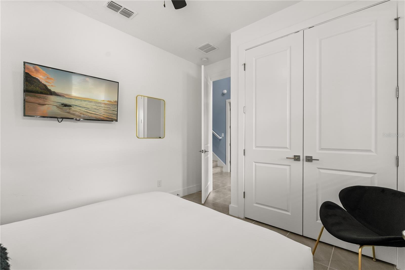 Image 14 of 49 For 7456 Gathering Drive