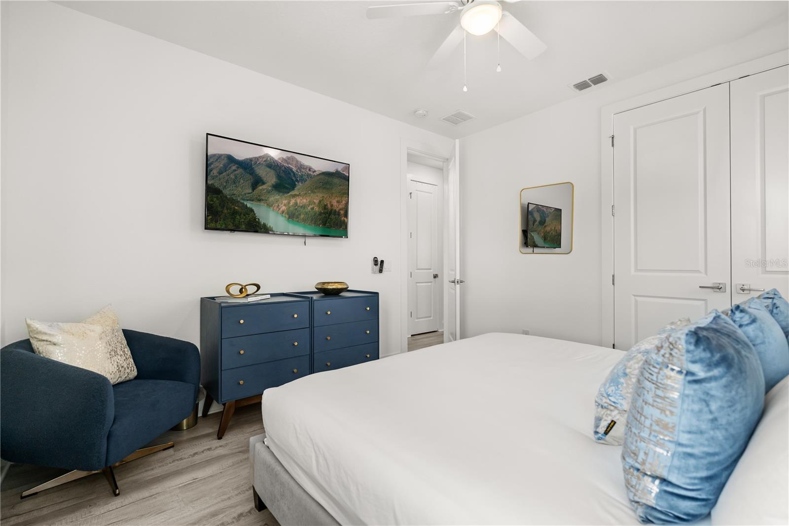 Image 21 of 49 For 7456 Gathering Drive