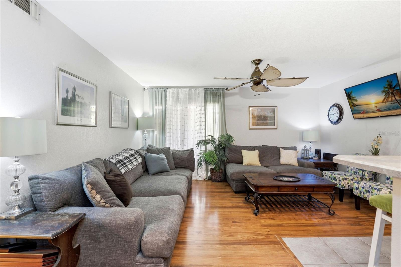 Image 13 of 37 For 2542 Oak Park Way 101