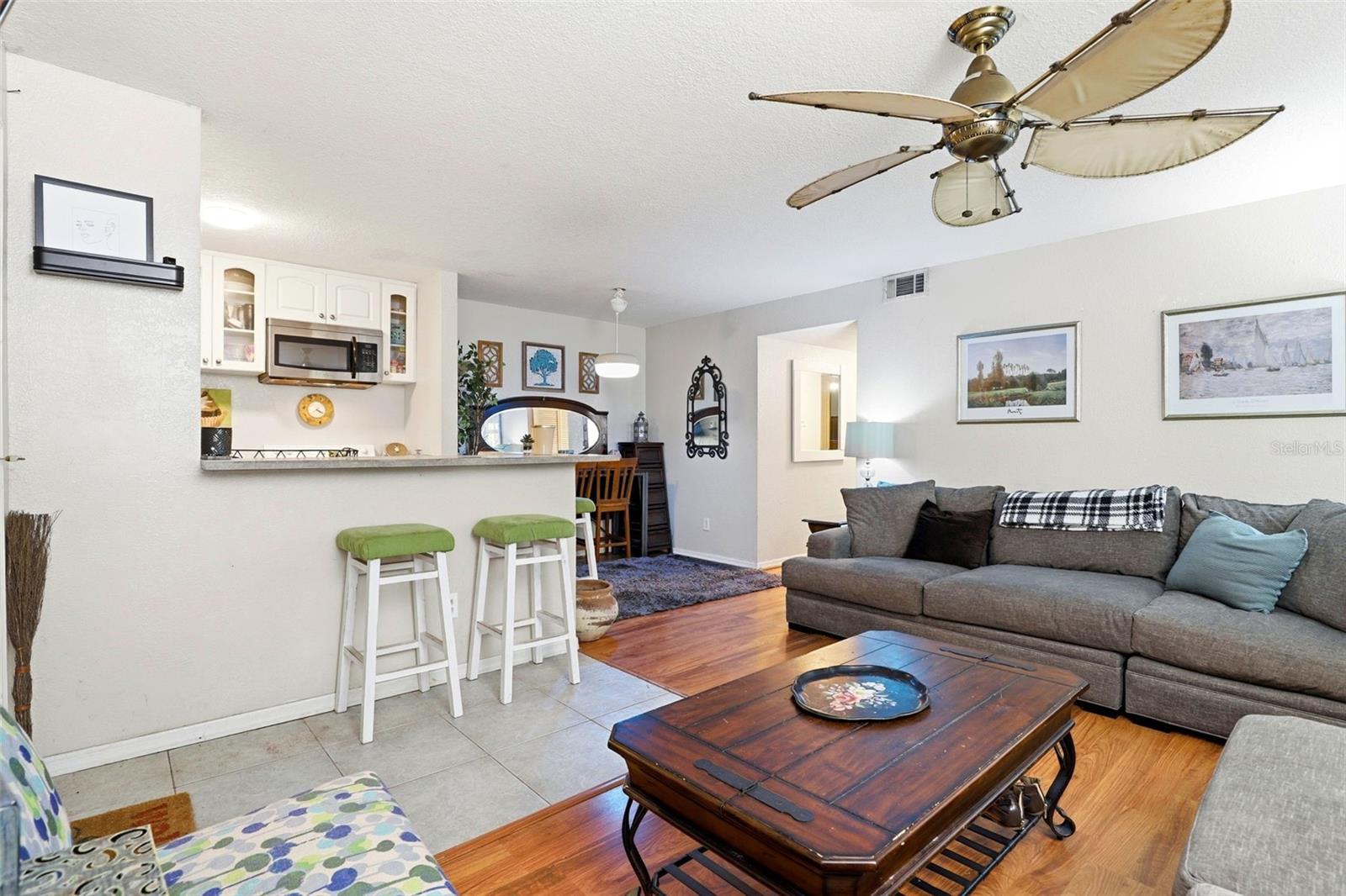 Image 6 of 37 For 2542 Oak Park Way 101
