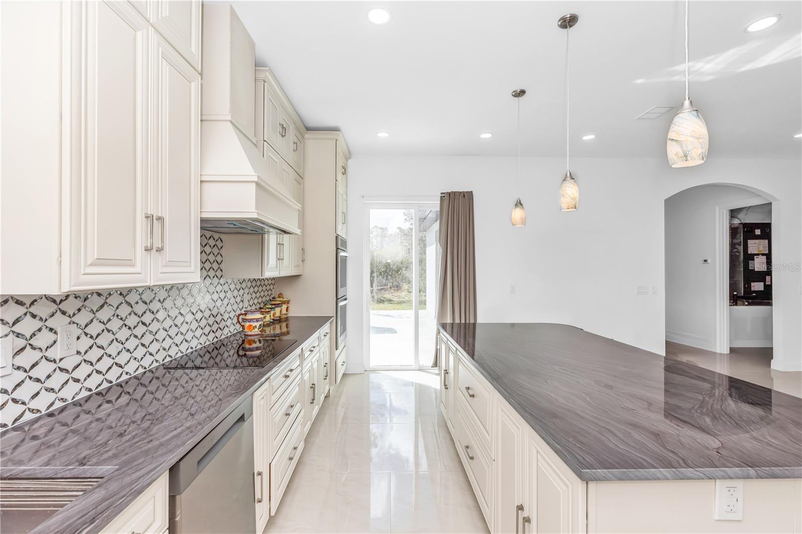 Image 13 of 49 For 3307 Dallas Boulevard