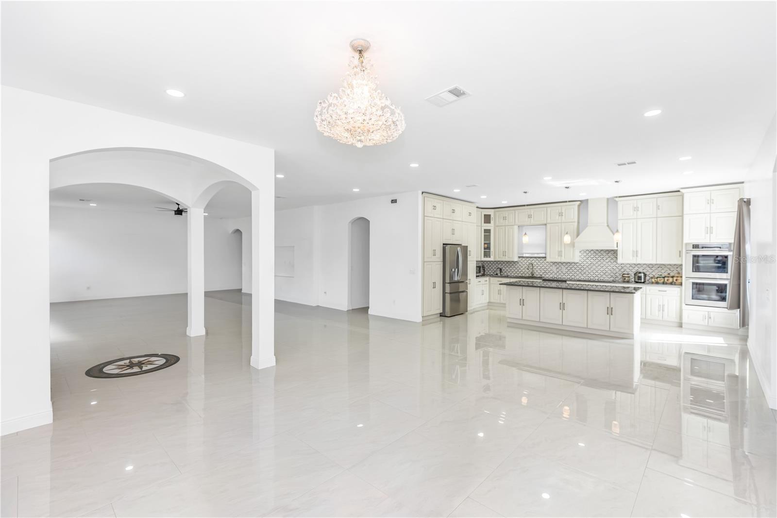 Image 16 of 49 For 3307 Dallas Boulevard