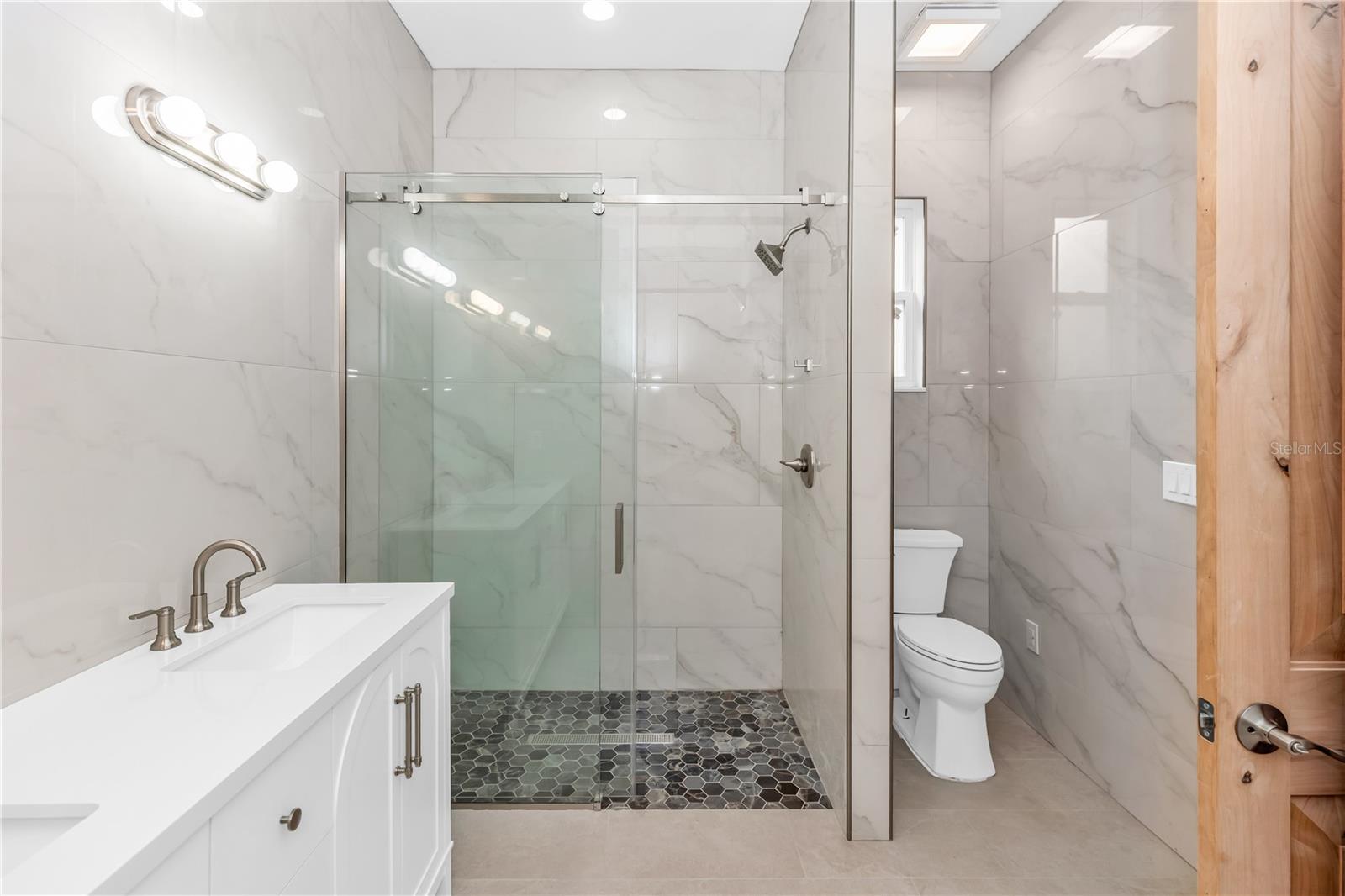 Image 27 of 49 For 3307 Dallas Boulevard