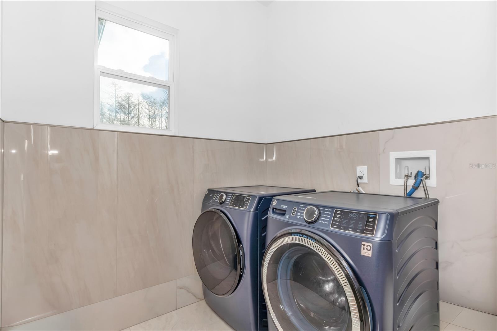 Image 37 of 49 For 3307 Dallas Boulevard