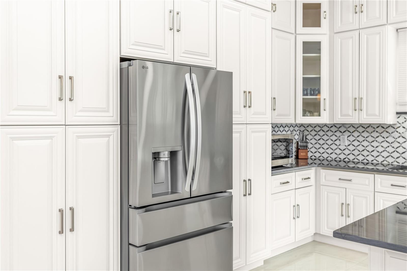 Image 8 of 49 For 3307 Dallas Boulevard