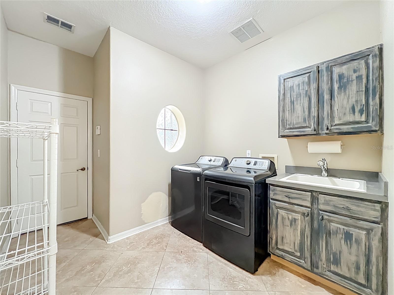 Image 60 of 73 For 11457 Swift Water Circle