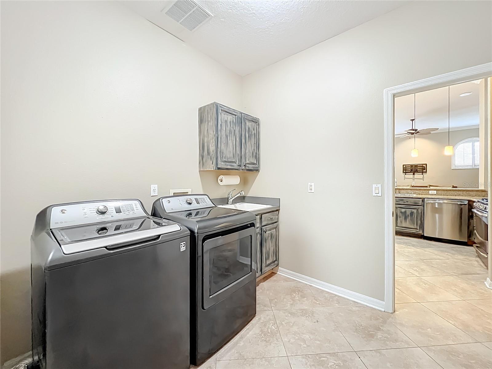 Image 61 of 73 For 11457 Swift Water Circle