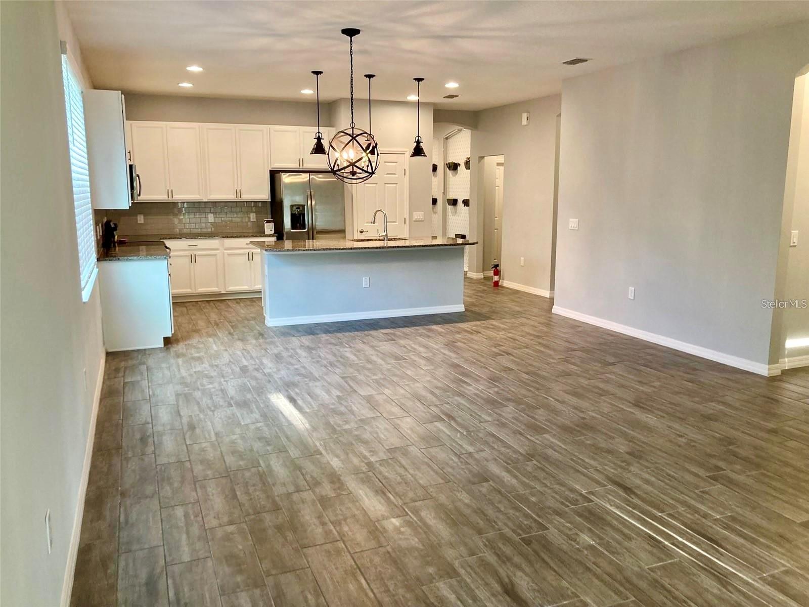 Image 10 of 20 For 2387 Jernigan Loop