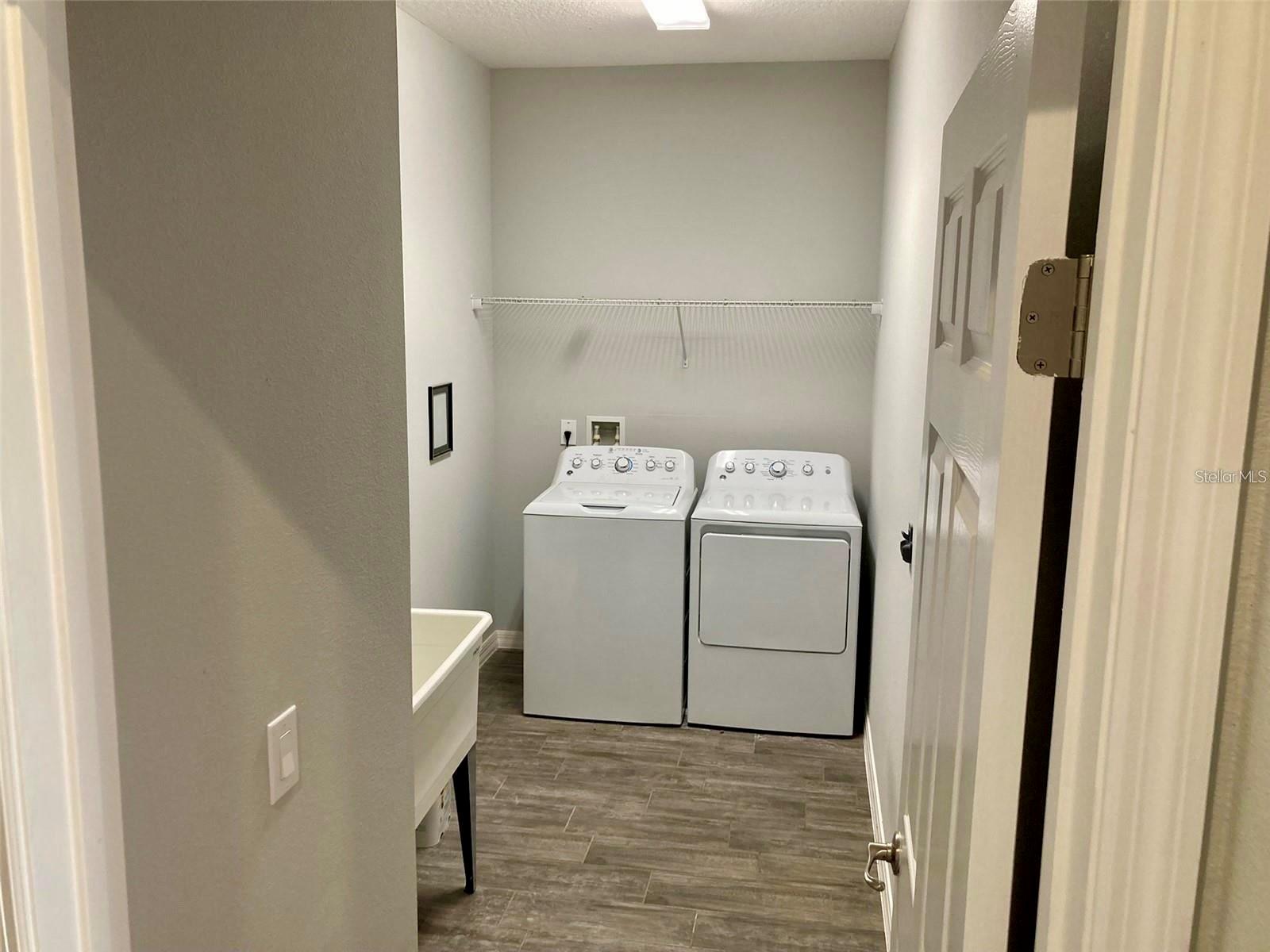 Image 7 of 20 For 2387 Jernigan Loop