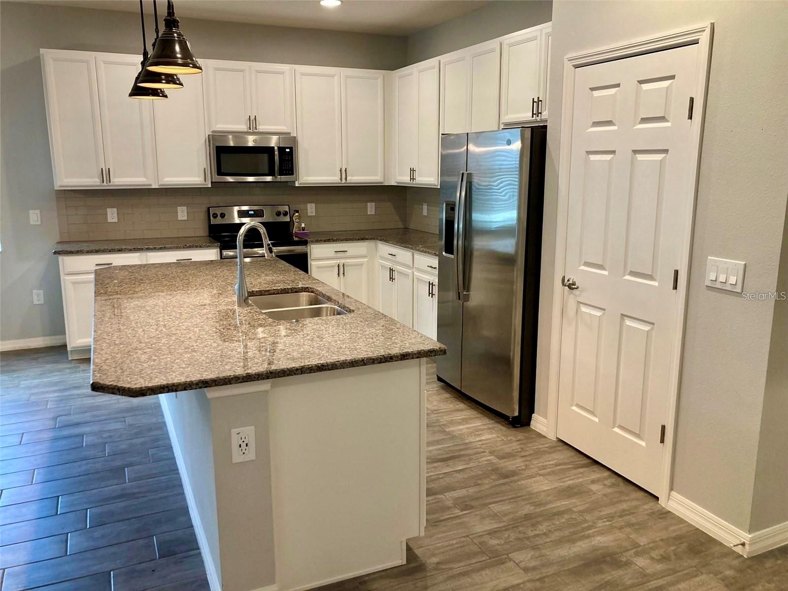 Image 9 of 20 For 2387 Jernigan Loop