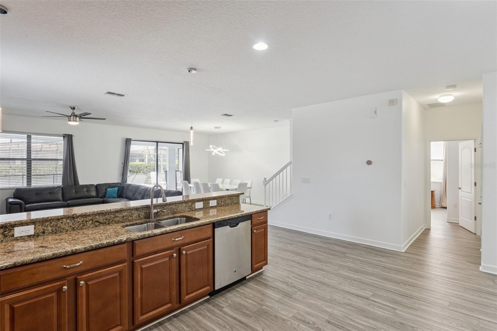 Image 13 of 84 For 1430 Moon Valley Drive