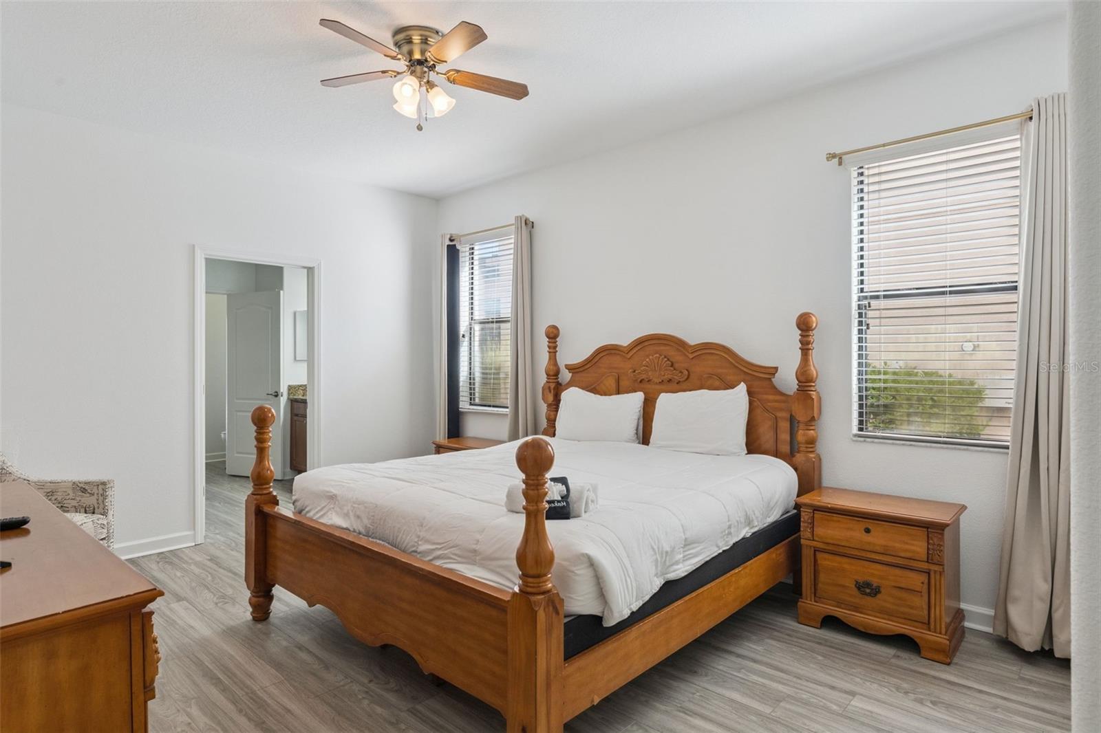 Image 31 of 84 For 1430 Moon Valley Drive