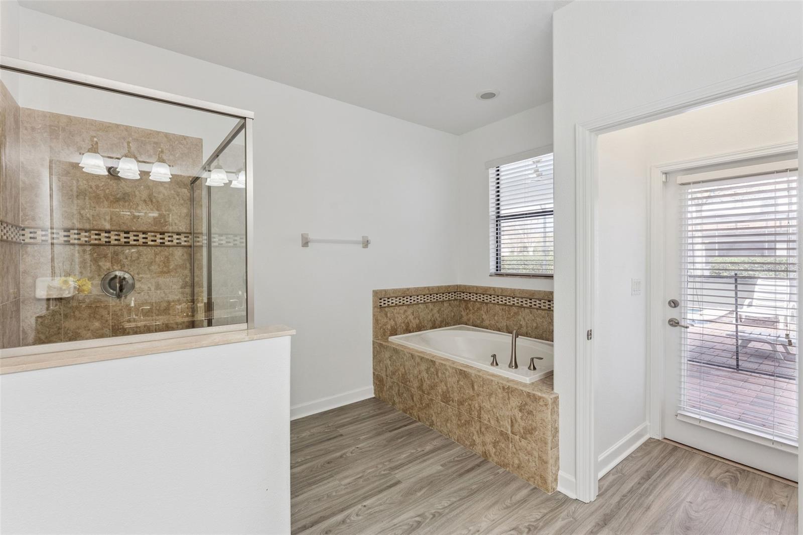 Image 34 of 84 For 1430 Moon Valley Drive