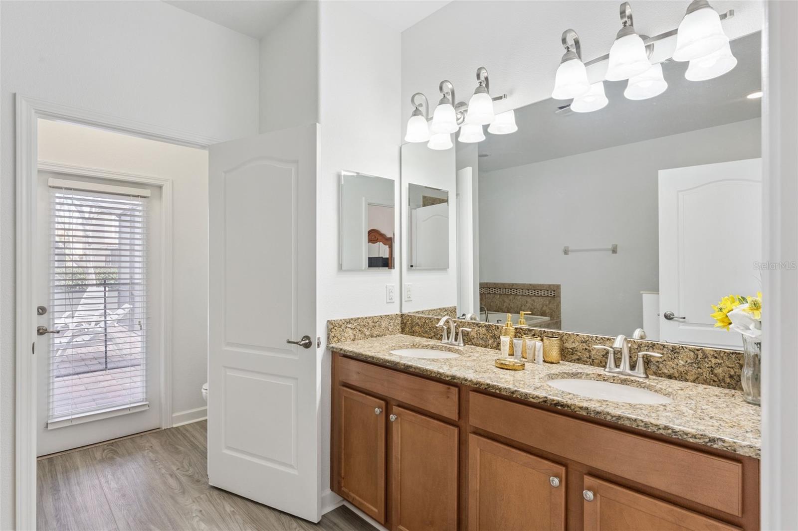 Image 35 of 84 For 1430 Moon Valley Drive