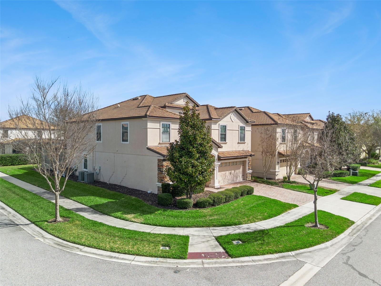 Image 5 of 84 For 1430 Moon Valley Drive