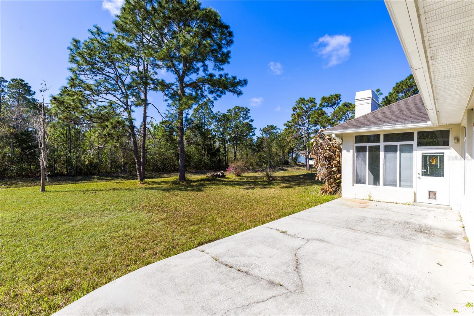 Image 27 of 36 For 19562 Majestic Street