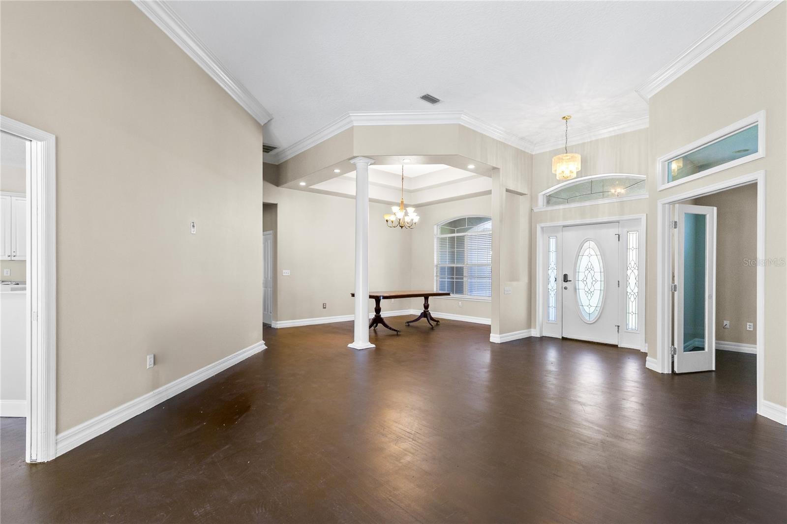 Image 7 of 36 For 19562 Majestic Street