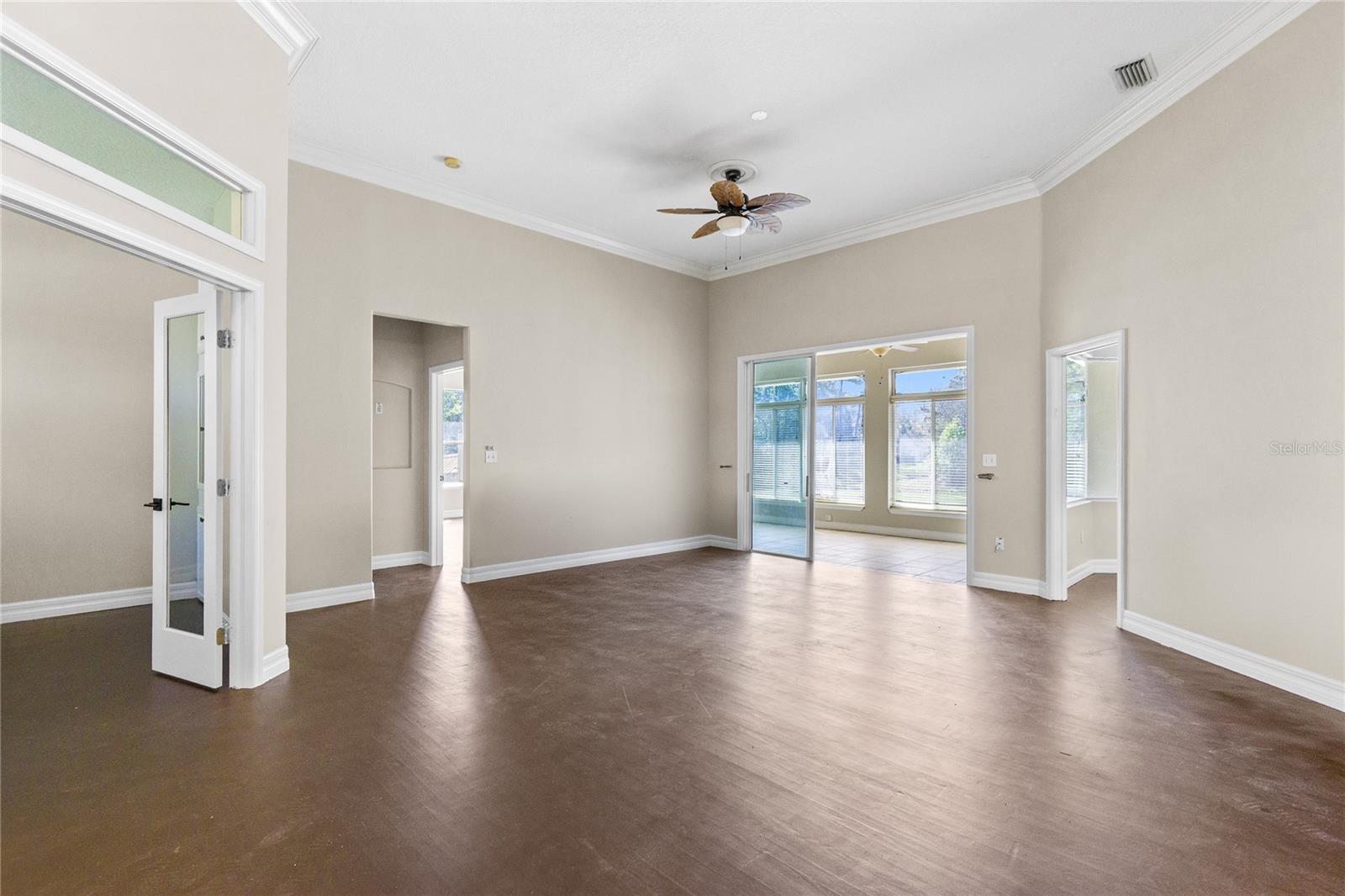 Image 9 of 36 For 19562 Majestic Street