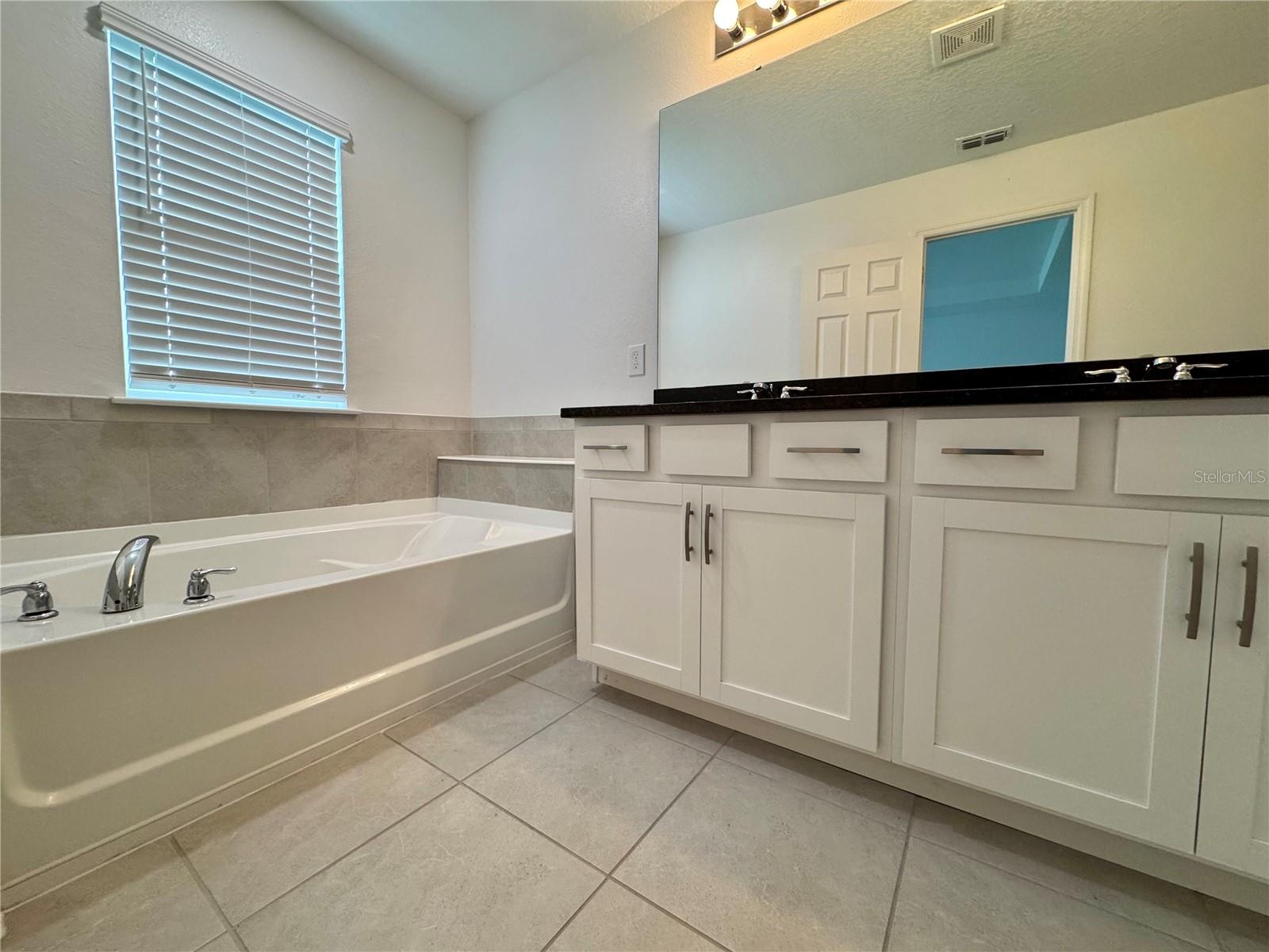 Image 15 of 29 For 8973 Matriarca Alley