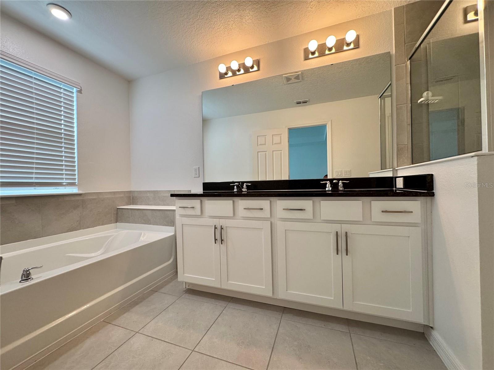 Image 19 of 29 For 8973 Matriarca Alley