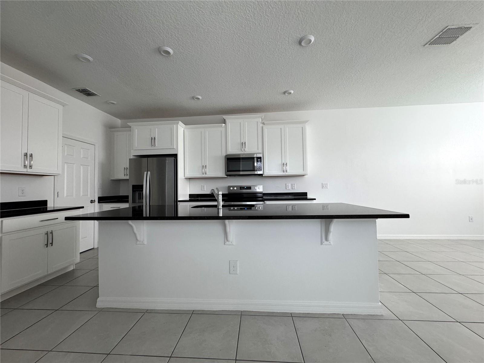 Image 2 of 29 For 8973 Matriarca Alley