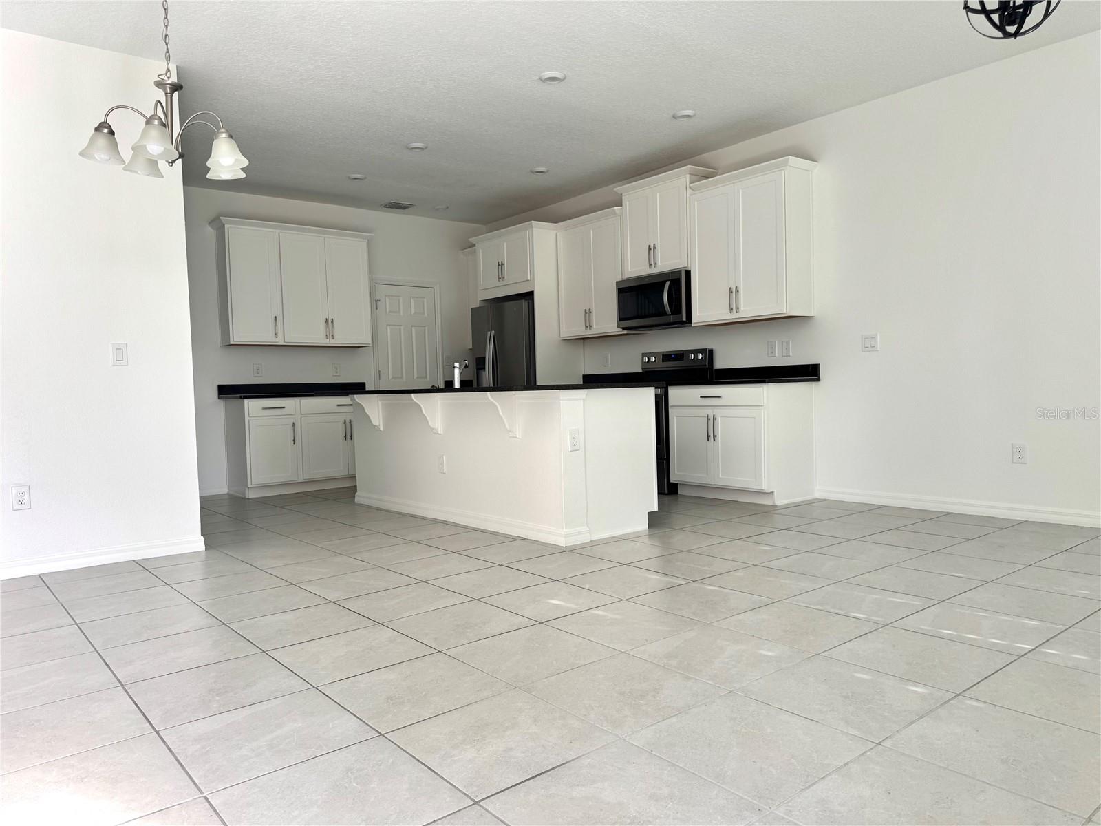 Image 5 of 29 For 8973 Matriarca Alley