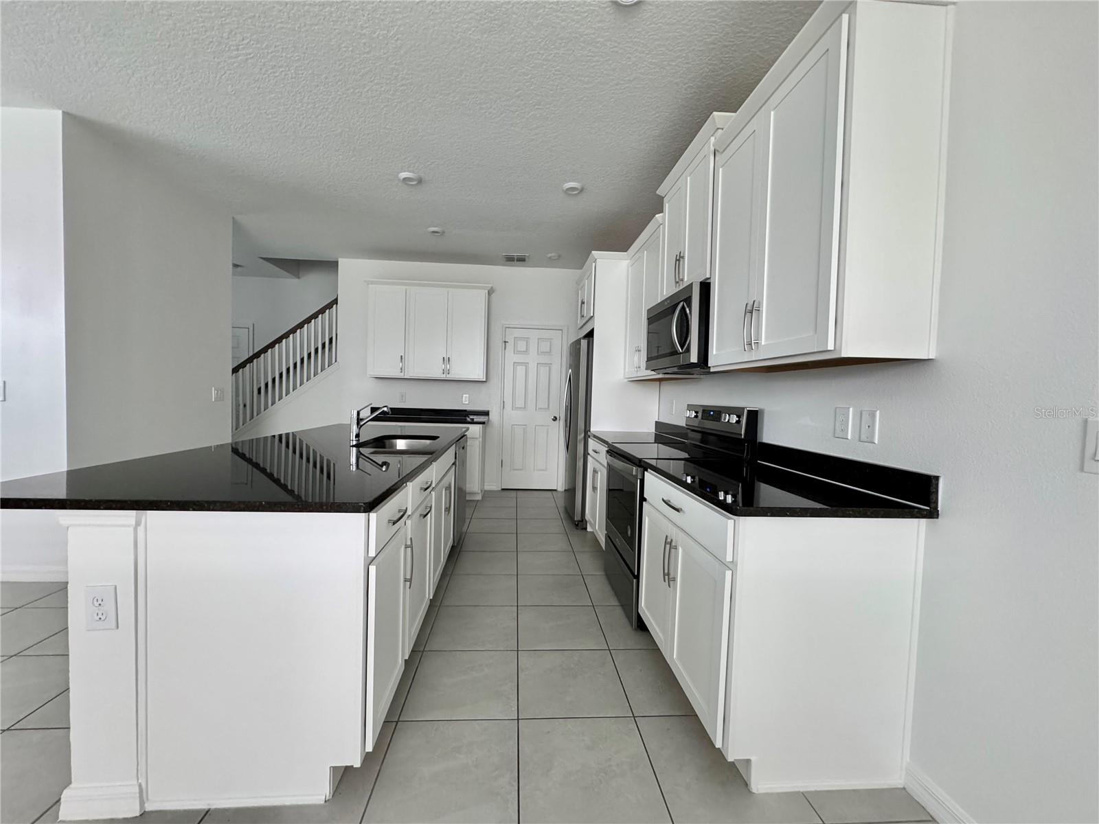 Image 6 of 29 For 8973 Matriarca Alley