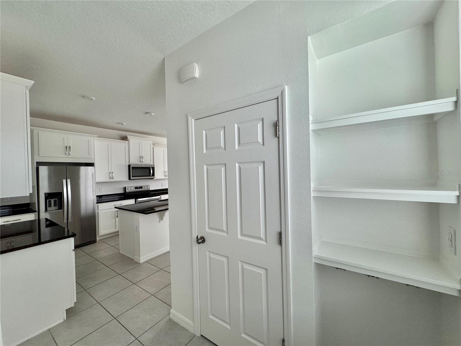 Image 8 of 29 For 8973 Matriarca Alley