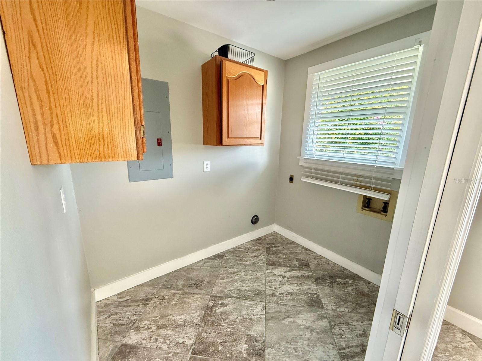 Image 15 of 42 For 1312 Belgrade Avenue