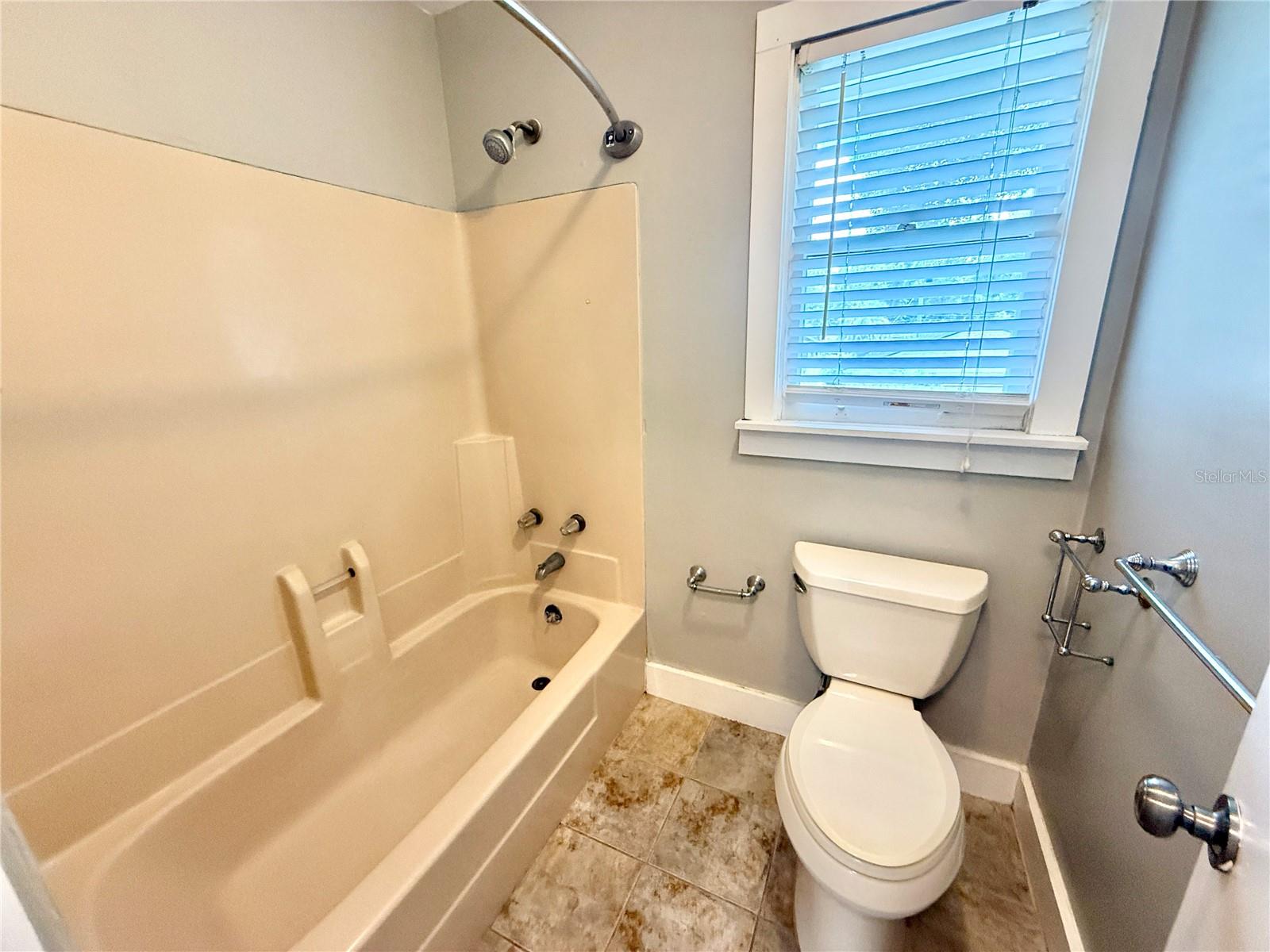 Image 32 of 42 For 1312 Belgrade Avenue