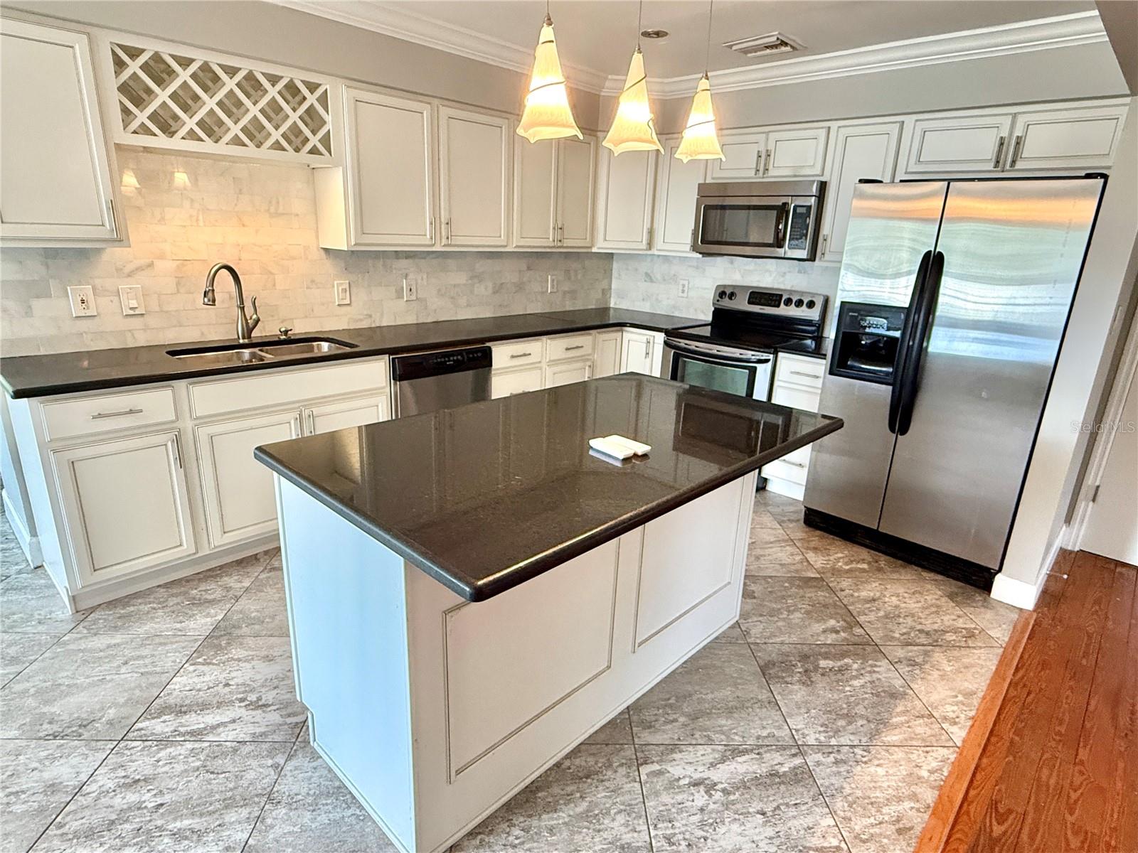 Image 4 of 42 For 1312 Belgrade Avenue