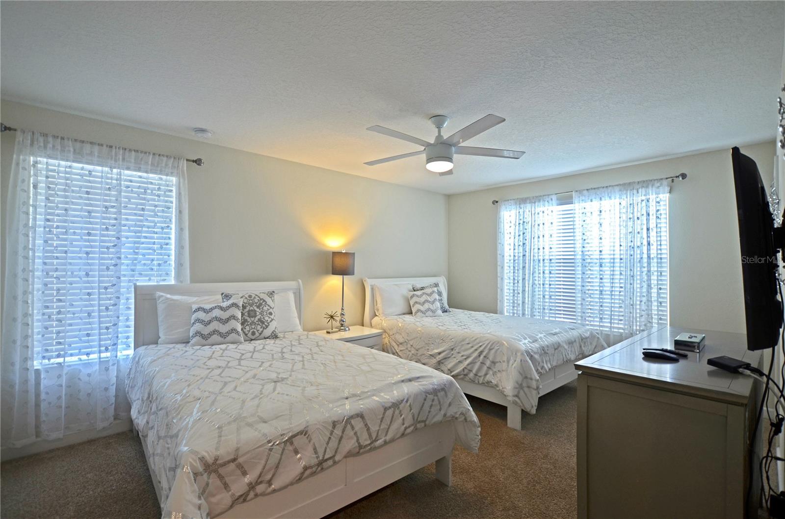 Image 33 of 58 For 4779 Kings Castle Circle