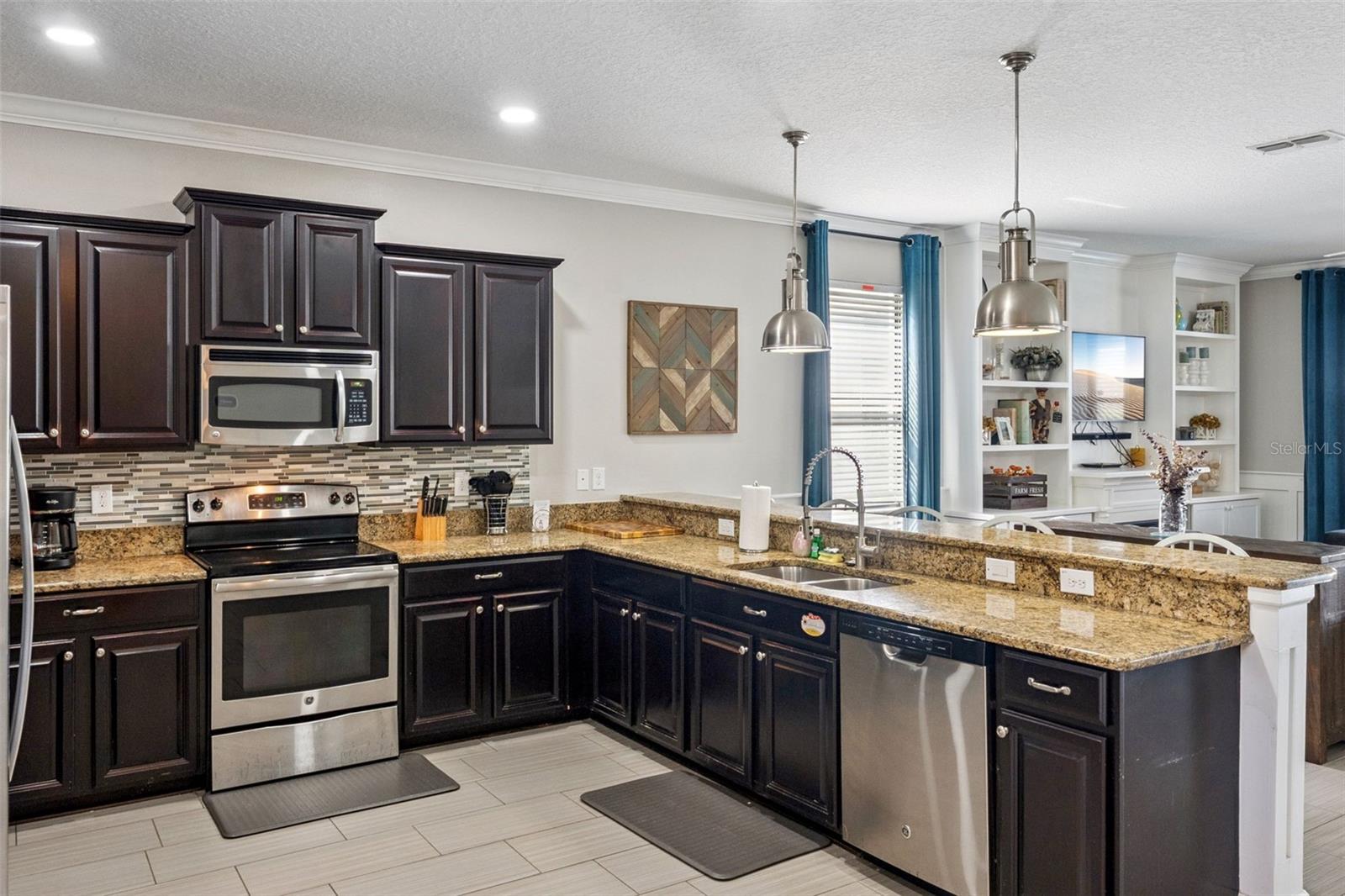 Image 10 of 83 For 1414 Moon Valley Drive