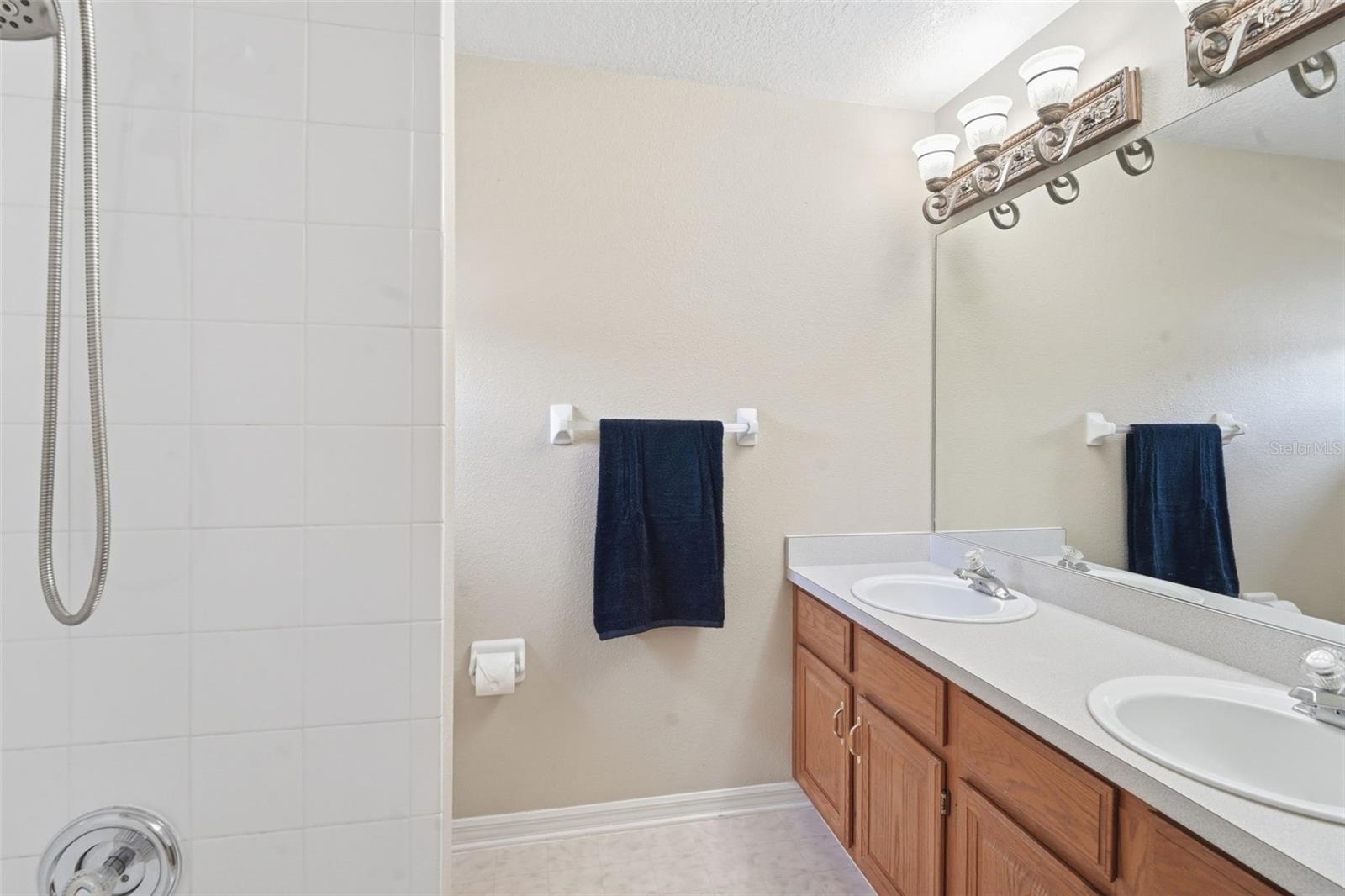 Image 32 of 44 For 3732 Rothbury Drive