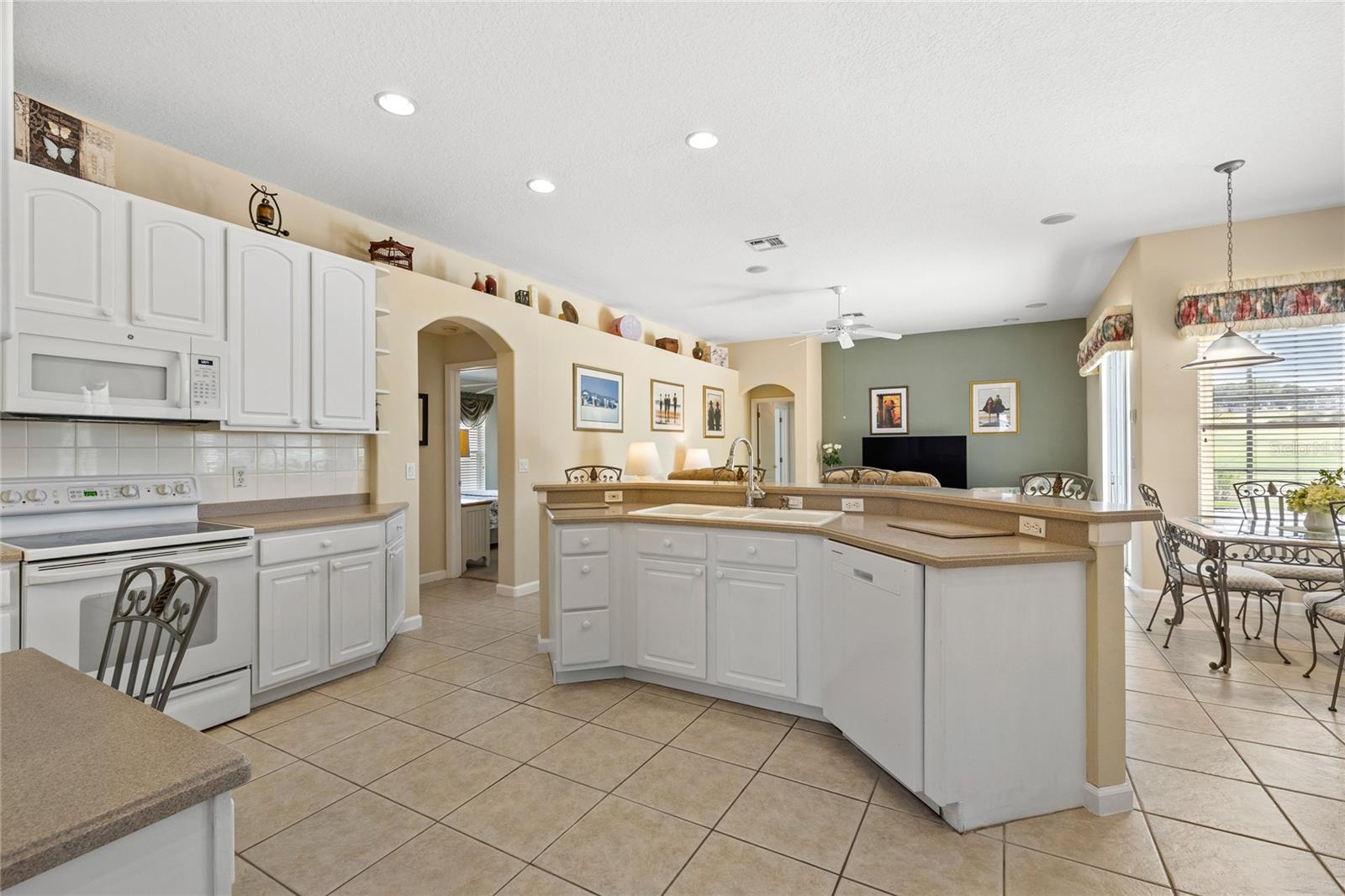 Image 15 of 63 For 540 Prestwick Drive