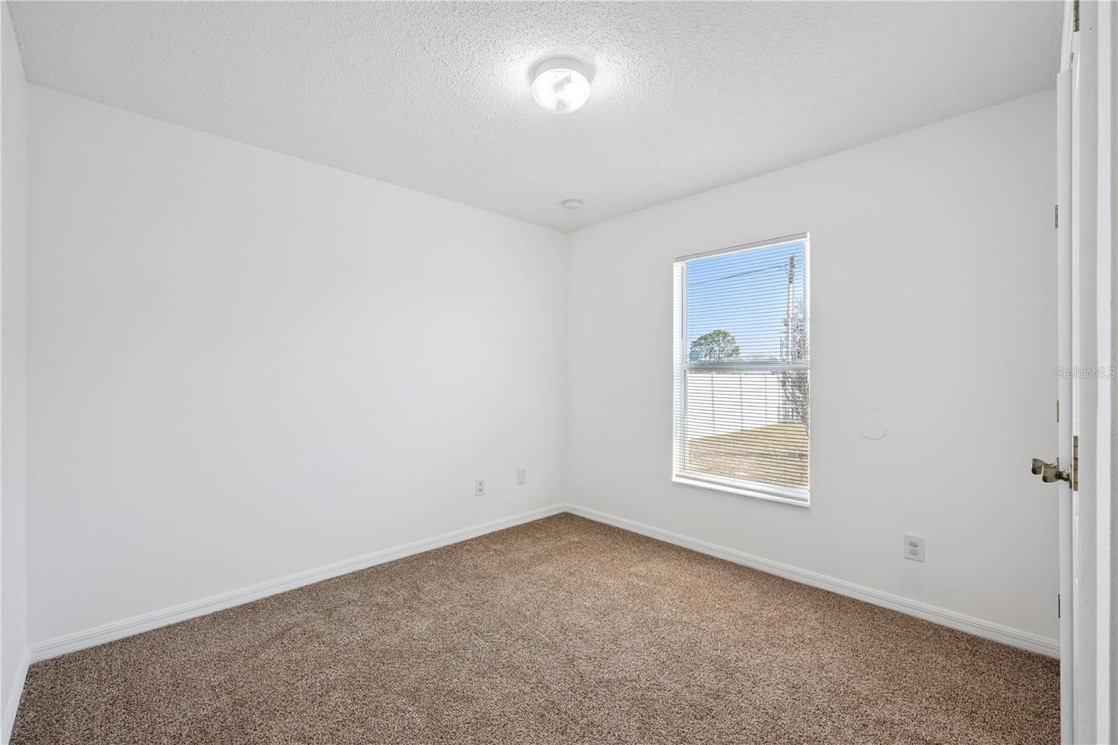 Image 21 of 36 For 1703 Sail Court