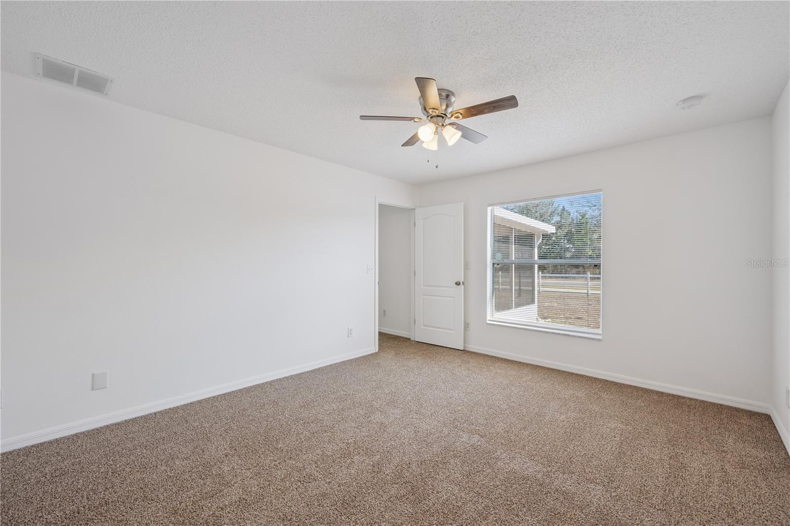 Image 25 of 36 For 1703 Sail Court