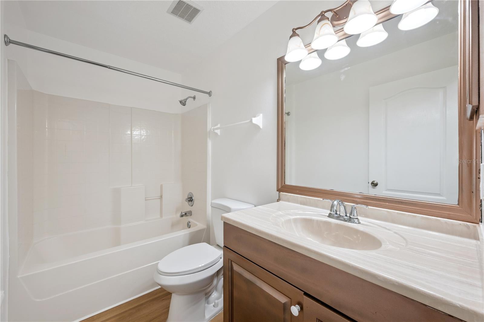 Image 27 of 36 For 1703 Sail Court