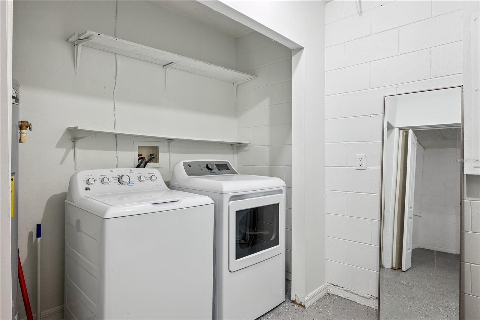 Image 29 of 36 For 1703 Sail Court