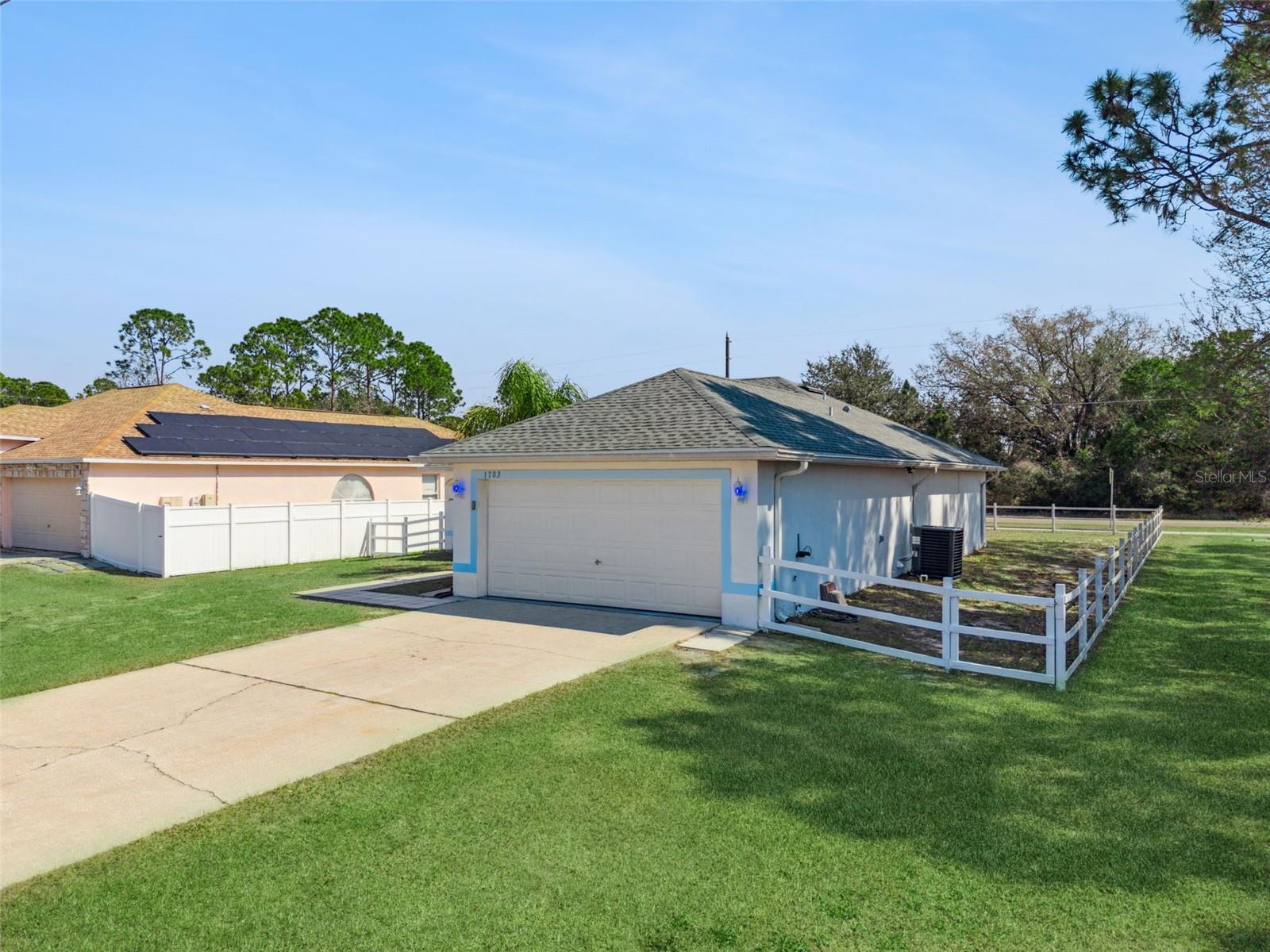 Image 36 of 36 For 1703 Sail Court