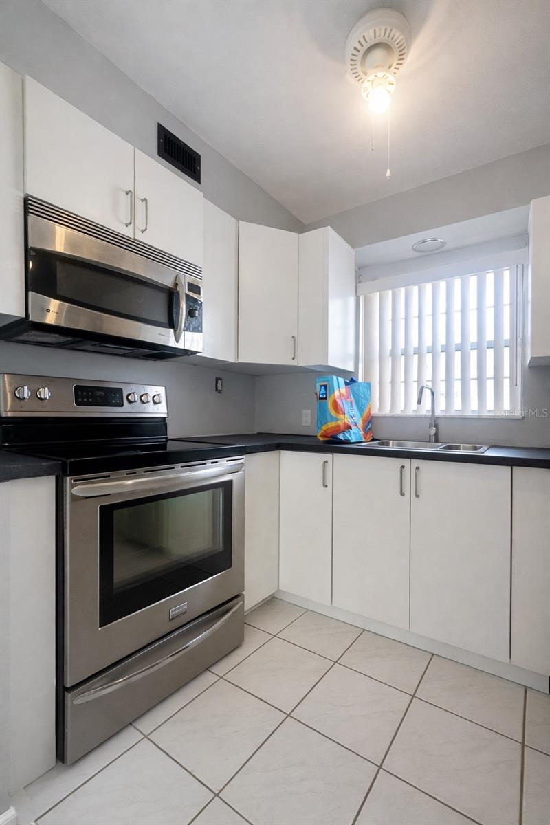 Image 5 of 10 For 3028 George Mason Avenue J7