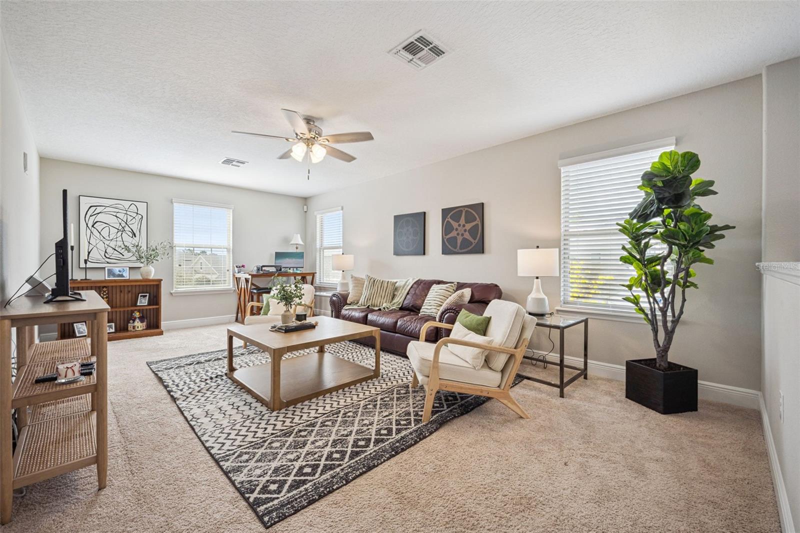 Image 21 of 73 For 16167 Hampton Crossing Drive