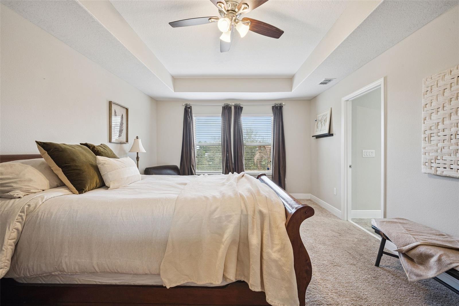 Image 26 of 73 For 16167 Hampton Crossing Drive