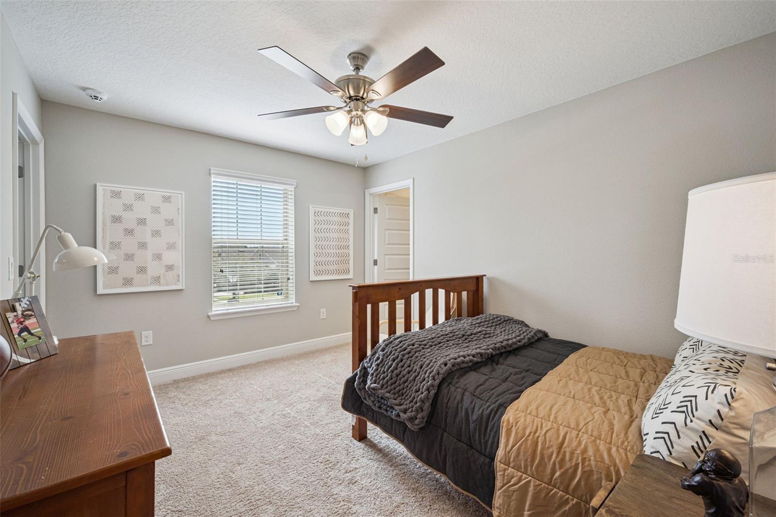 Image 32 of 73 For 16167 Hampton Crossing Drive