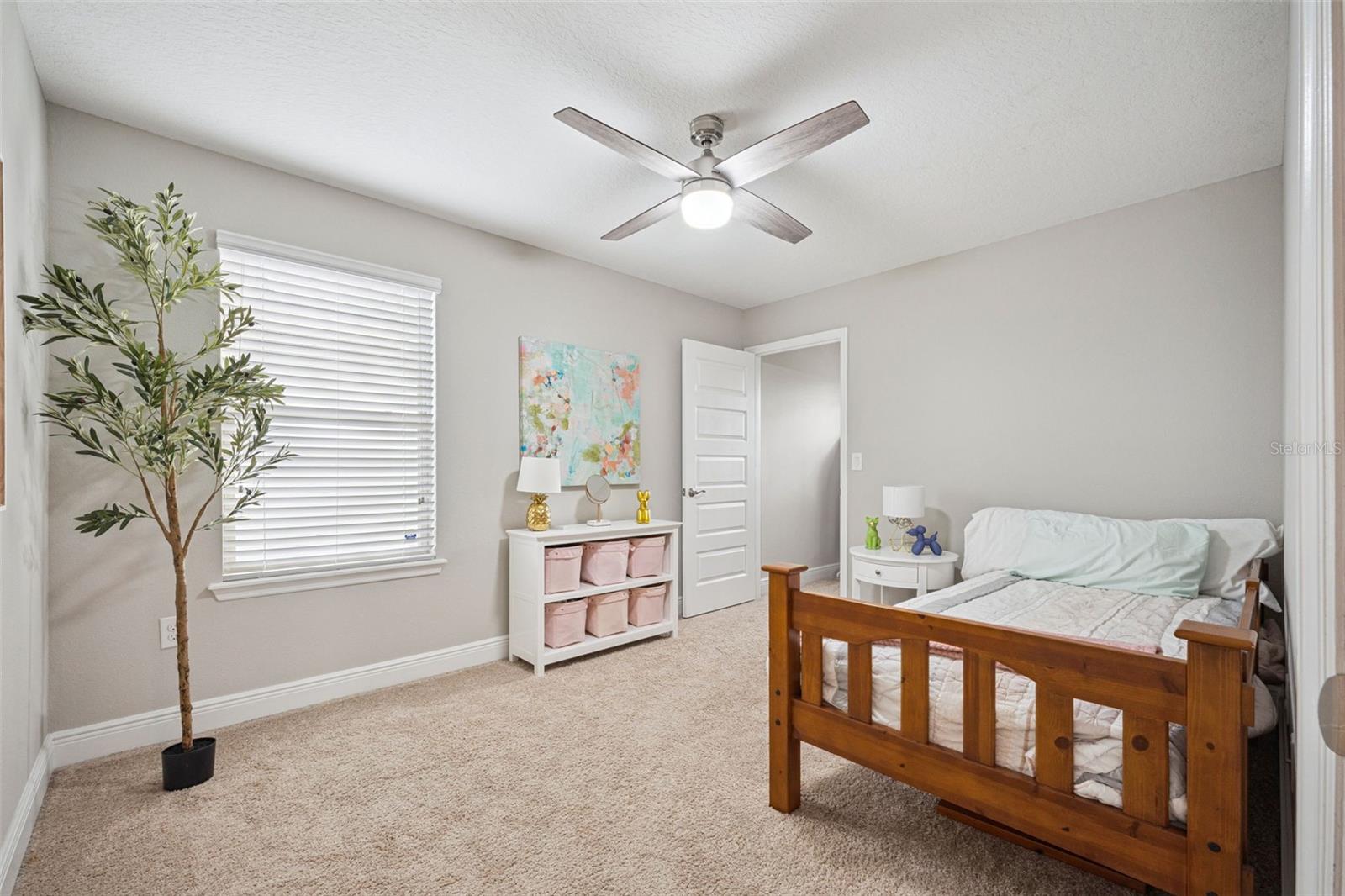 Image 36 of 73 For 16167 Hampton Crossing Drive