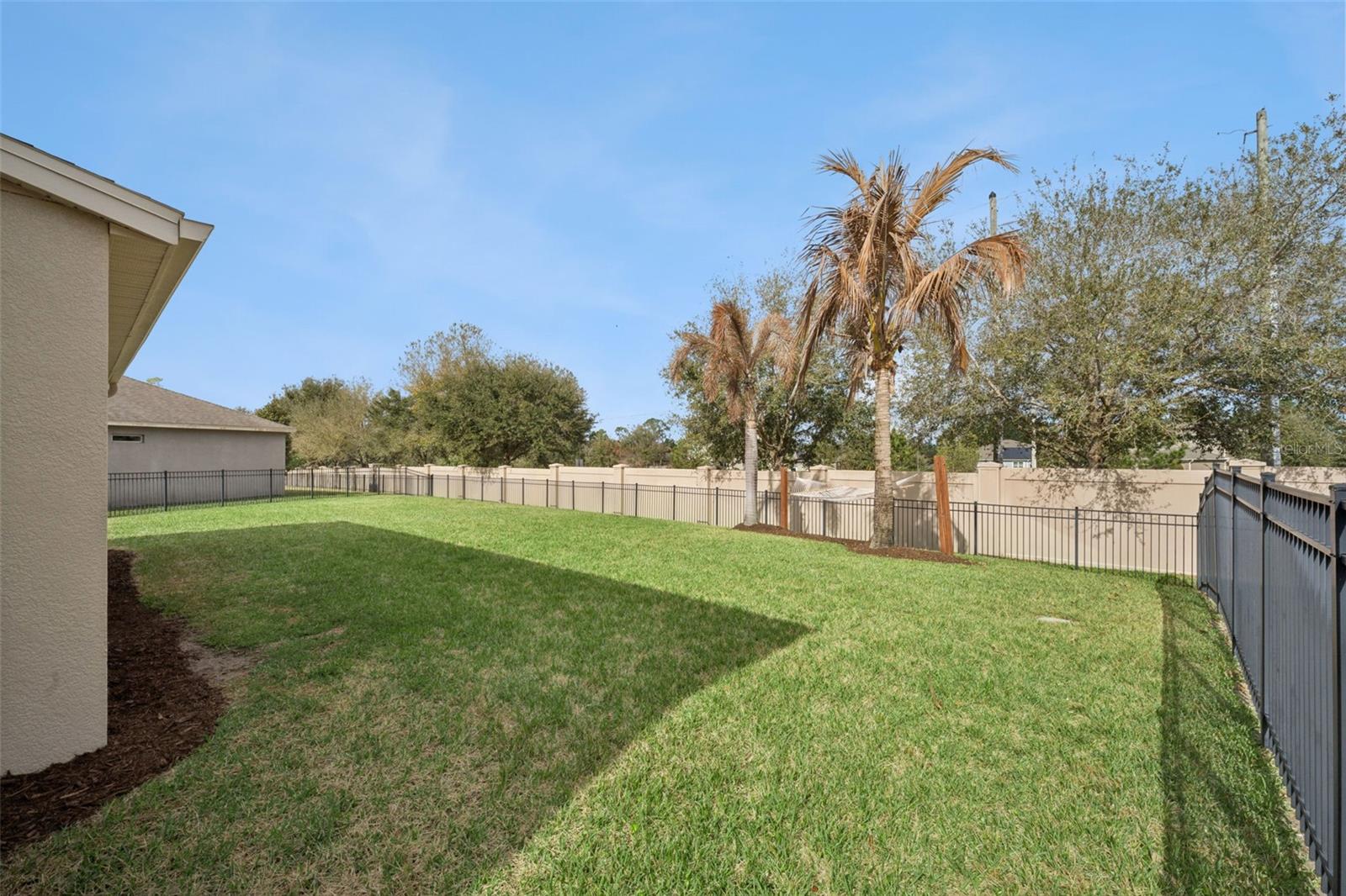 Image 44 of 73 For 16167 Hampton Crossing Drive