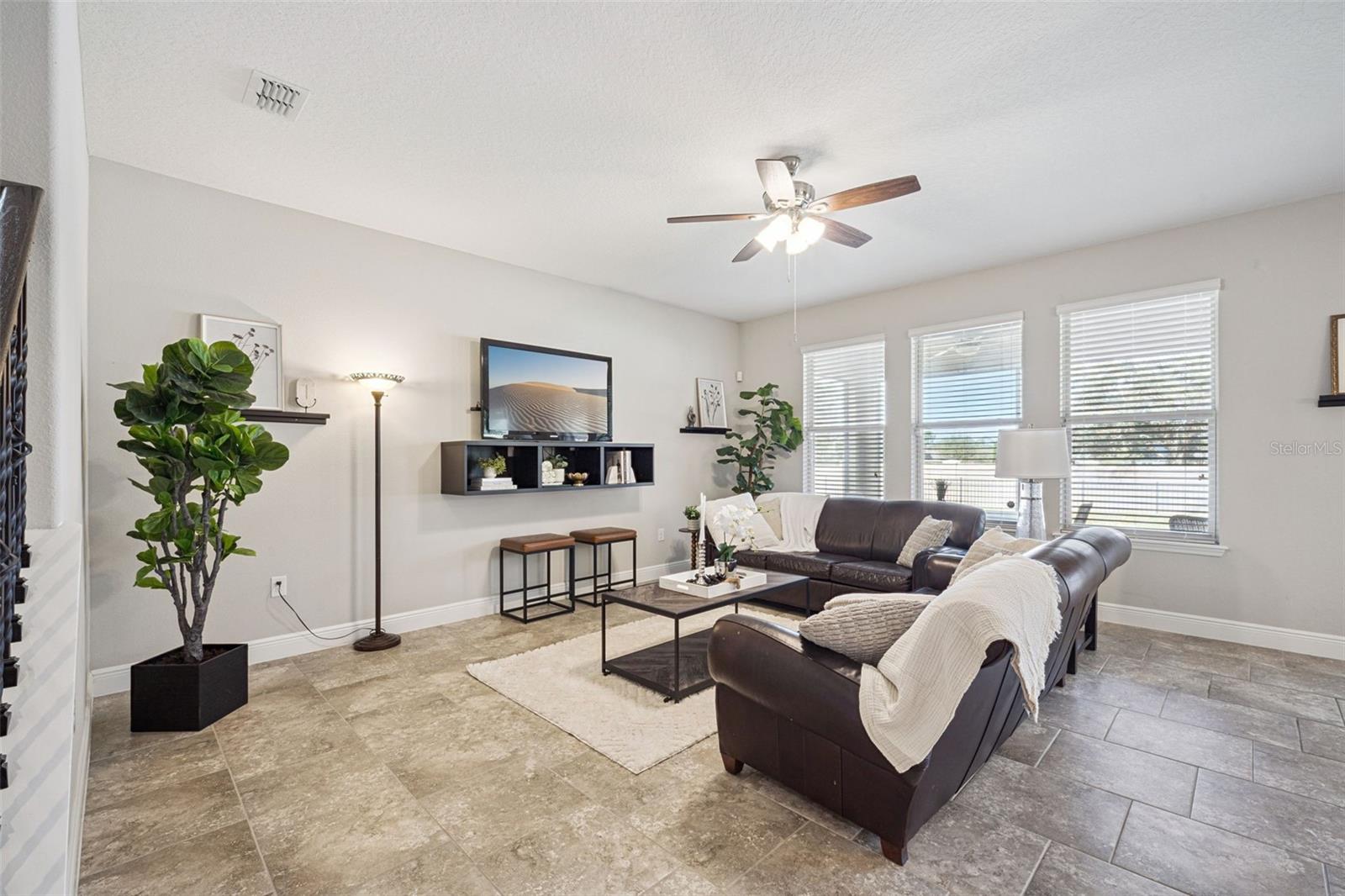 Image 8 of 73 For 16167 Hampton Crossing Drive