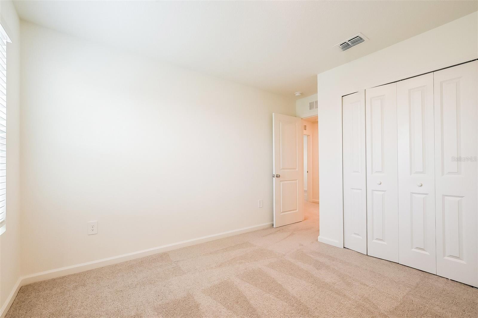 Listing photo id 8 for 3624 Rolling Ridge Bend